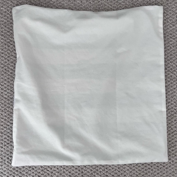 Pillow cover - Picture 2 of 3